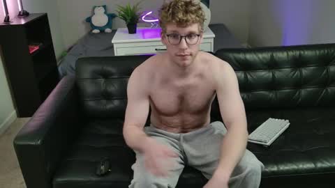 Snapshot of blueeyedtallguy chatting on 16, 1, 2026 blueeyedtallguy online show from 16, 1, 2026