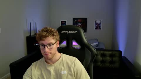 Snapshot of blueeyedtallguy chatting on 1, 2, 2026 blueeyedtallguy online show from 1, 2, 2026