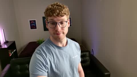 Snapshot of blueeyedtallguy chatting on 7, 3, 2026 blueeyedtallguy online show from 7, 3, 2026
