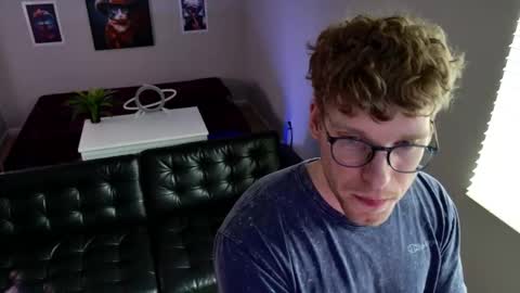 Snapshot of blueeyedtallguy chatting on 12, 3, 2026 blueeyedtallguy online show from 12, 3, 2026