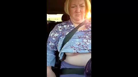 BlueEyezDiamond online show from 17, 2, 2026