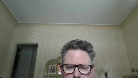 Snapshot of bluemoose70 chatting on 4, 1, 2025 bluemoose70 online show from 4, 1, 2025