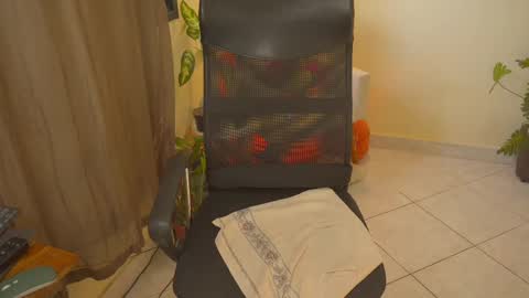 FLORAA online show from 12, 9, 2025