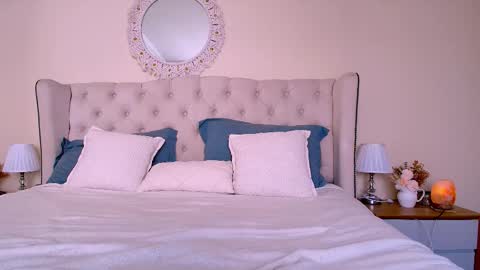 FLORAA online show from 16, 12, 2025