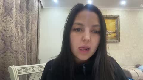 Snapshot of bluesilk_sins chatting on 6, 1, 2026 bluesilk_sins online show from 6, 1, 2026