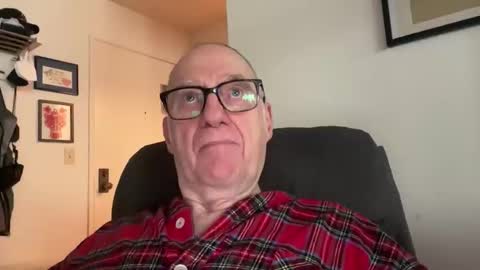 Snapshot of blueyedudeseattle chatting on 19, 4, 2026 Blueyedudeseattle online show from 19, 4, 2026