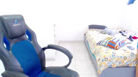  Hey guysI am BrendaWelcome my room online show from 26, 11, 2025
