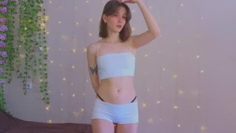 Snapshot of blush_and_breathe chatting on 6, 4, 2026 blush_and_breathe online show from 6, 4, 2026