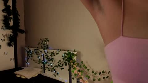 Dolores online show from 15, 4, 2026