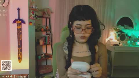   Im Nym  Justa nymph on twitter and IG online show from 8, 11, 2025