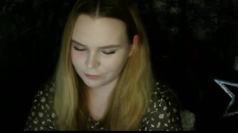 blushing_star online show from 22, 12, 2025