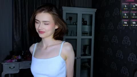 Snapshot of bluuemarine chatting on 24, 5, 2026 Mary online show from 24, 5, 2026