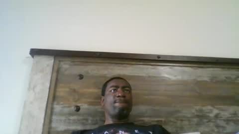 bluuthunder1914 online show from 2, 12, 2024