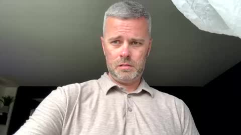 Snapshot of bmatt1903 chatting on 15, 4, 2026 BMATT1903 online show from 15, 4, 2026