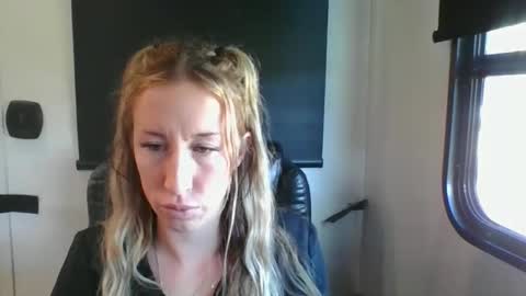 MamaMorgan online show from 19, 11, 2025