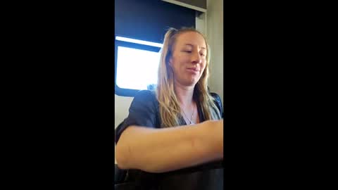 MamaMorgan online show from 5, 12, 2025