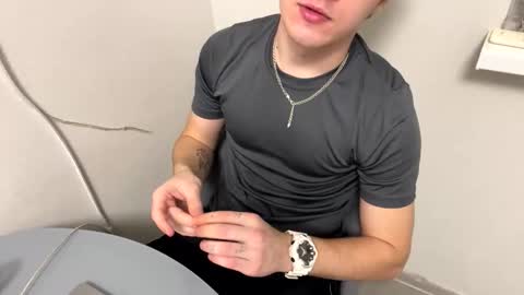 Snapshot of bob_bucks chatting on 27, 2, 2026 bob_bucks online show from 27, 2, 2026