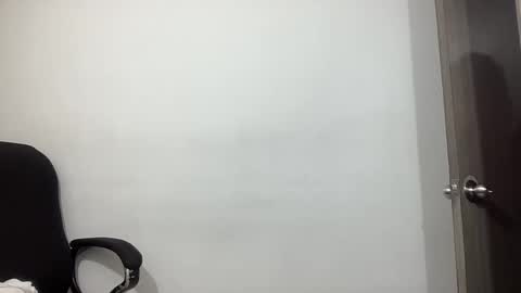 Bob  INDEPENDENT MODEL online show from 10, 3, 2025