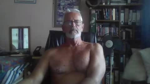 Snapshot of bobbgud chatting on 24, 4, 2026 Bobbgud online show from 24, 4, 2026