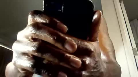 Snapshot of bobbiebone chatting on 20, 12, 2025 bobbiebone and company online show from 20, 12, 2025