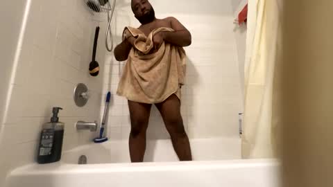 Snapshot of bobbyjones88034 chatting on 12, 12, 2024 Luv bug online show from 12, 12, 2024