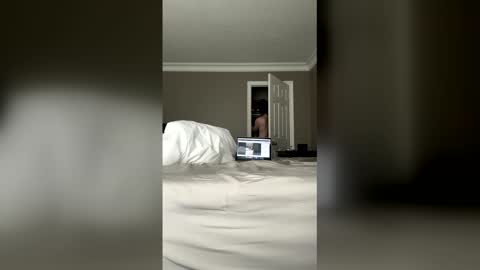 boboutte online show from 17, 4, 2026