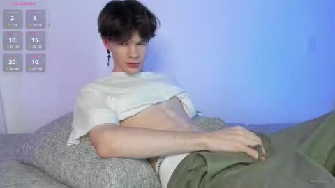 Snapshot of bobrikgay chatting on 5, 11, 2025 BOBRIKGAY online show from 5, 11, 2025