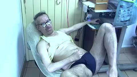 Snapshot of bobsne chatting on 14, 3, 2026 bobsne online show from 14, 3, 2026