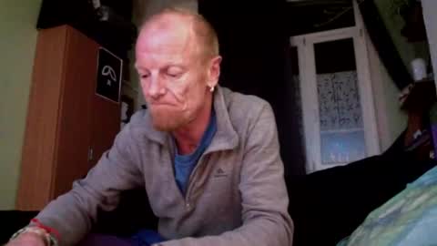 Snapshot of bobted6247 chatting on 17, 10, 2025 bobyouyouyou online show from 17, 10, 2025