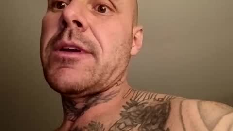 Snapshot of bodyart85_19 chatting on 17, 10, 2025 Bodyart85 19 online show from 17, 10, 2025