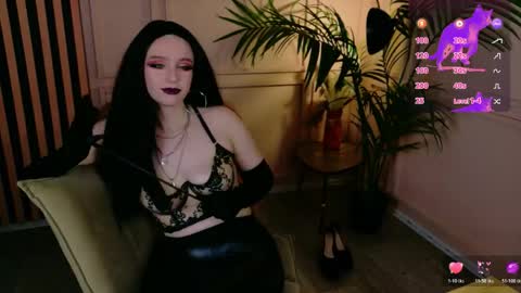 Snapshot of bogemabella chatting on 24, 4, 2026 Your Mistress Bella online show from 24, 4, 2026
