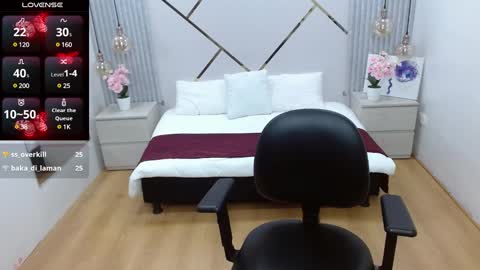 Paris online show from 20, 2, 2025