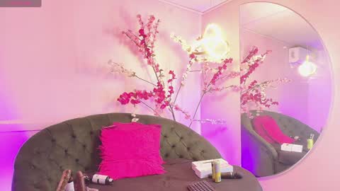 Snapshot of bonieklent chatting on 1, 2, 2025 bonieklent online show from 1, 2, 2025