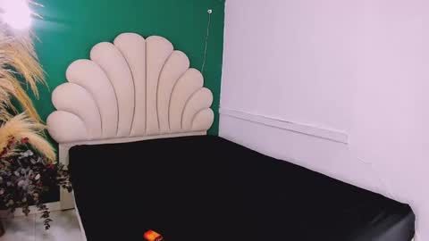 Snapshot of bonieklent chatting on 7, 2, 2025 bonieklent online show from 7, 2, 2025