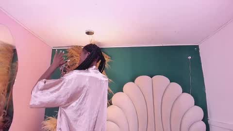 Snapshot of bonieklent chatting on 11, 3, 2025 bonieklent online show from 11, 3, 2025