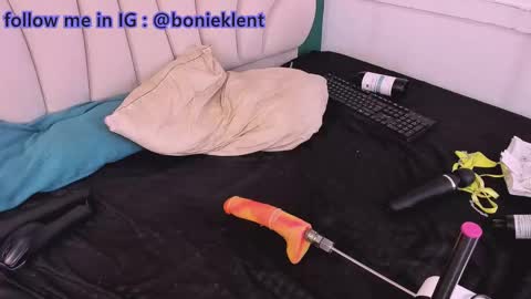 Snapshot of bonieklent chatting on 11, 3, 2025 bonieklent online show from 11, 3, 2025