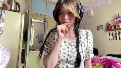 Snapshot of bonitamadaras chatting on 2, 5, 2026 Naftali online show from 2, 5, 2026
