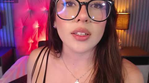 Snapshot of bonnali_lune chatting on 20, 11, 2025 bonnali_lune online show from 20, 11, 2025