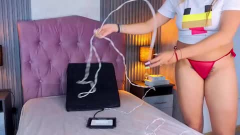 Snapshot of bonnali_lune chatting on 19, 4, 2026 bonnali_lune online show from 19, 4, 2026