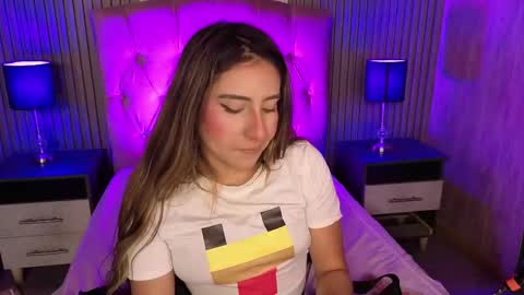 Snapshot of bonnali_lune chatting on 15, 5, 2026 bonnali_lune online show from 15, 5, 2026