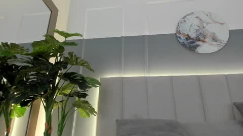 Bonnie online show from 20, 2, 2025