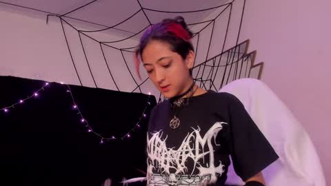   online show from 22, 12, 2024