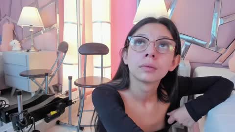 Bonnie  online show from 13, 1, 2025