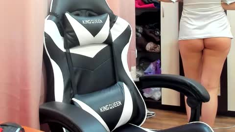 Snapshot of bonny_kimberly chatting on 12, 1, 2025 Bonny Kimberly online show from 12, 1, 2025