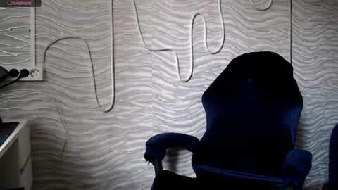 Snapshot of bonny_klyde95 chatting on 7, 4, 2026 bonny_klyde95 online show from 7, 4, 2026