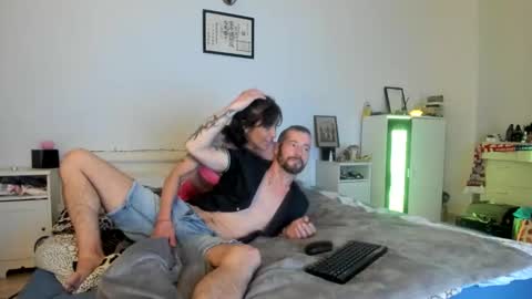 BonnyeClydee online show from 18, 4, 2026