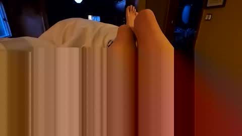 silky sissy sarah online show from 8, 4, 2026