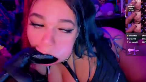 Snapshot of booboosperfectfacefuck chatting on 4, 10, 2025 Nova sub to my fan club for free pms and sexy sloppy videos online show from 4, 10, 2025