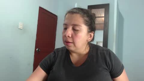 Luciana independent model online show from 12, 1, 2025