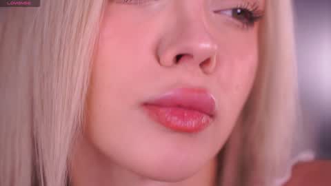 Snapshot of boobybliss chatting on 10, 3, 2026 Alina online show from 10, 3, 2026